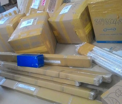 Dịch vụ gửi quần áo đi Úc vào dịp Tết nhanh nhất