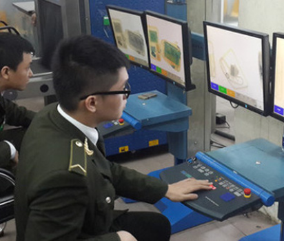 Phát hiện hàng cấm gửi qua đường hàng không